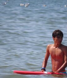 I feel like summer twink tube shirtless 6213d6f467869.jpeg
