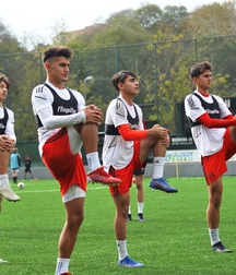 Young footballers Twink Tube Sports Boys 6224ca5351603.jpeg