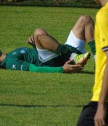 Young footballers Twink Tube Sports Boys 6224ca5856800.jpeg
