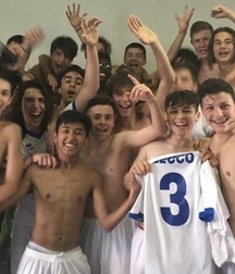 Soccer team celebrate twink tube  62375454451de.jpeg