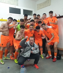 Soccer team celebrate twink tube  623754839ee26.jpeg
