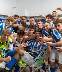 Soccer team celebrate twink tube  6237548612827.jpeg