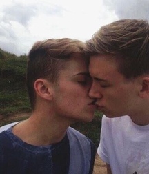 Romantic boys twink tube love bros 623e080db28ae.jpeg