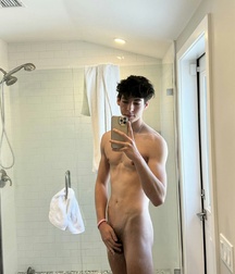 Sky selfie gay porn tube 623ff724438b1.jpeg