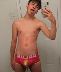Selfie in underwear twink tube mirror image 6243230336672.jpeg