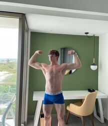 Sexy biceps twink tube boys flex 624323c66a4a1.jpeg
