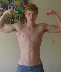 Sexy biceps twink tube boys flex 624323d26ce7d.jpeg