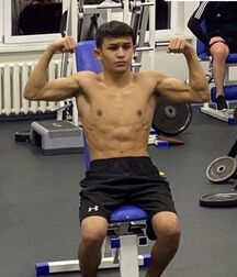 Sexy biceps twink tube boys flex 624323e0e5578.jpeg