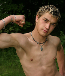 Sexy biceps twink tube boys flex 624323f3697bb.jpeg