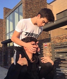 Cute friends teen gaytube boy mix 624947ed52c73.jpeg