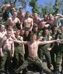 Soldiers built twink guys fun tube 625c07b132a97.jpeg