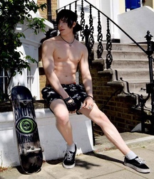 Skateboard twink public tube boys 625ee5e81623d.jpeg