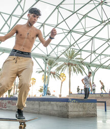 Skateboard twink public tube boys 625ee5ea5ee8e.jpeg