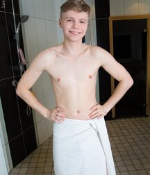 Sexy boys and towel sporty twink tube guys 62623de958125.jpeg