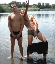 Cute and nice friends twink tube athletic 6267f14dd3cc6.jpeg