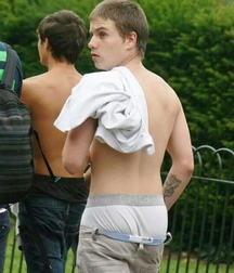 Pull up your pants twink tube public 626bfe928333f.jpeg
