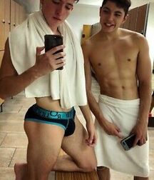 Funny and crazy boys porn in Locker room 62738f3ee6672.jpeg