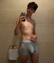 Selfie Nude Snap Boys Gay Porn 627391f1e54ab.jpeg