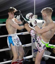Warriors Twink Tube Fight 62786d3d94044.jpeg