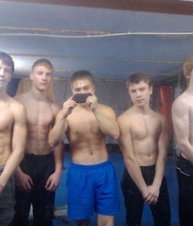 Friends in selfies cute guys snap it 62886ac00fa1f.jpeg