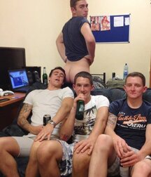 Group photo with surprise twink tube fun 628d19c46b1f9.jpeg