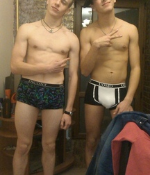 Nice friends twink tube guys shirtless 6292eb2c93621.jpeg