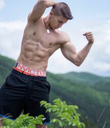 Sexy flex twink tube guys strong 629cec9aa22ac.jpeg