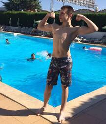 Sexy flex twink tube guys strong 629cec9f33642.jpeg