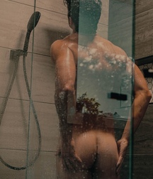 In shower glass twink tube tube 62e6d6f36bd4c.jpeg