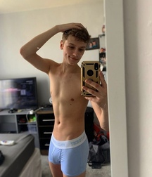 Selfie in underwear twink porn sexy 62f5085a13238.jpeg