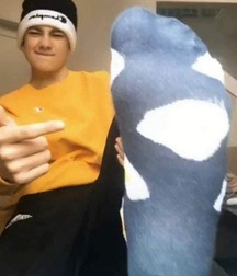 Guys that will step on your face 6053f375f32c4.jpg