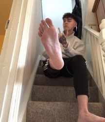 Guys that will step on your face 6053f3acee879.jpg