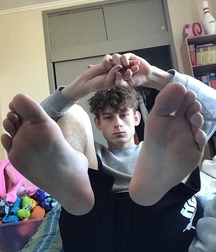 Guys that will step on your face 6053f3b365c88.jpg
