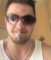 Straight lad New pics 5af1f14f81807.jpg