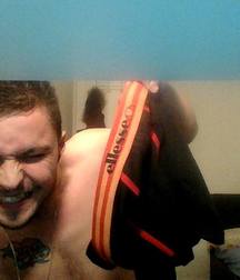 Straight Leicester lad 5b2a736f4a01f.jpg