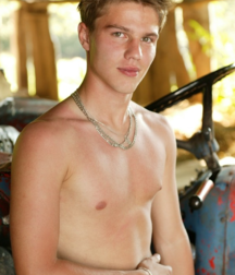 Shirtless Boys 57dfece27053e.png