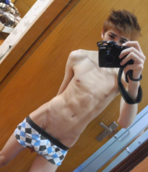 Random Hotties 57e17a76db804.png