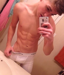 Sweet boy bodies 57e41bbd82fa2.jpg