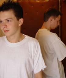 2 Hot friends in Bath Shower