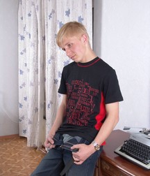 Large photo set of Hot Blond 58f3b321e82e8.jpg