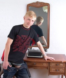 Large photo set of Hot Blond 58f3b325ecfe3.jpg