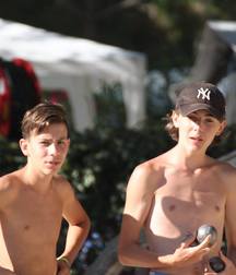 Beautiful boys Portuguese (summer 2016) 57e78925b9e1f.jpg
