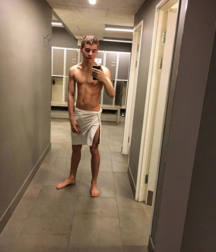 SOMETHING WHITE - Boys, Teens & Twinks Porn 5e9ced52b7fdd.png