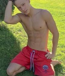 SOMETHING RED  - Boys, Teens & Twinks Porn 5e9cede3de4d8.jpg