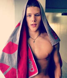 SOMETHING RED  - Boys, Teens & Twinks Porn 5e9cede8111ad.jpg