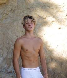 SOMETHING WHITE - Boys Porn, Teens & Twinks 5ea370c08c976.jpg