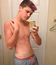 SOMETHING RED - Boys Porn, Teens & Twinks 5ea3713bb3d9f.jpg