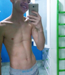 SOMETHING GREEN - Boys Porn, Teens & Twinks 5eb460ed45005.jpg