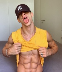 SOMETHING YELLOW - Boys Porn, Teens & Twinks 5eb462d90b861.jpg