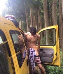 SOMETHING YELLOW - Boys Porn, Teens & Twinks 5eb462f0506f8.jpg